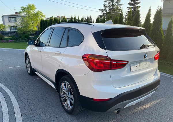 BMW X1 cena 77000 przebieg: 129805, rok produkcji 2016 z Frampol małe 232